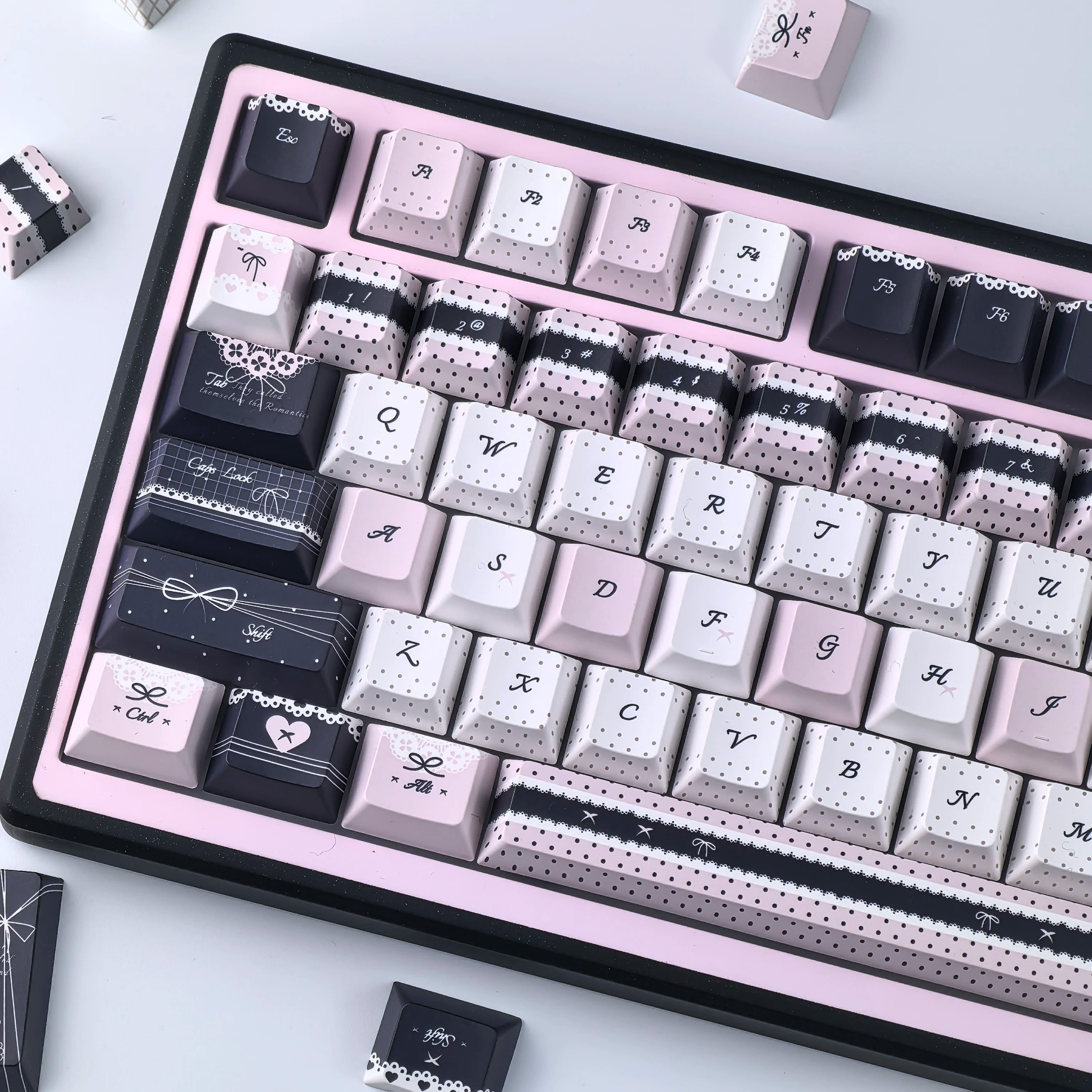 MAIMOOO Lolita Style Keycaps Pbt Moa Cherry Cute Blue Pink Black Customized Sublimation Keycaps AZERTY Alice Layout
